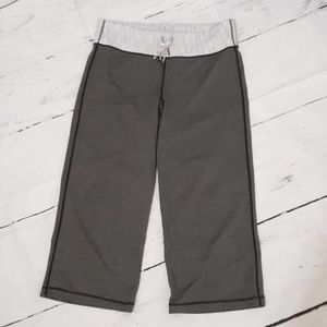 Lululemon Still Crop Gray Yoga TRX Size 8